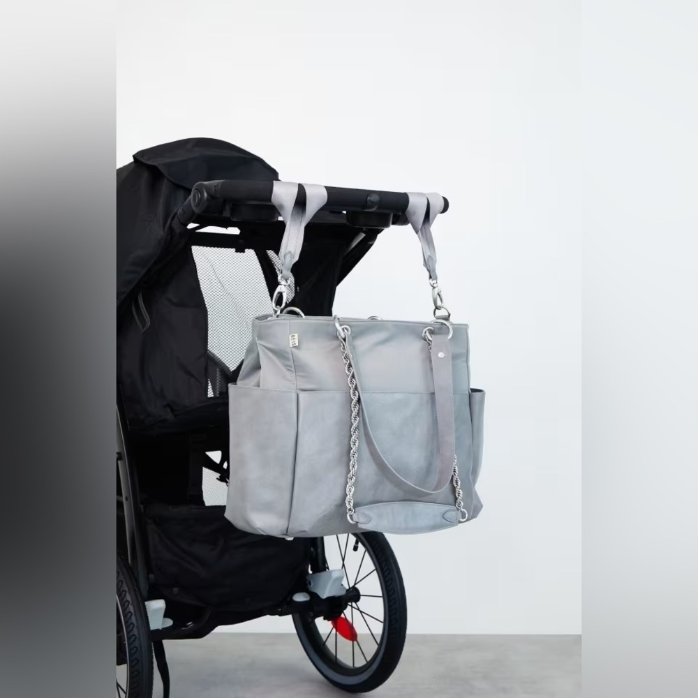 BEIS The Diaper Bag in Gray